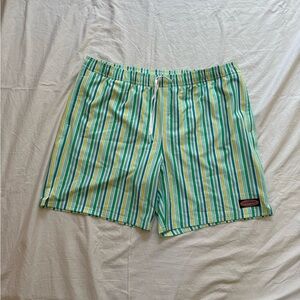 NWT Vineyard Vines 7” printed chappy trunks Mens XL